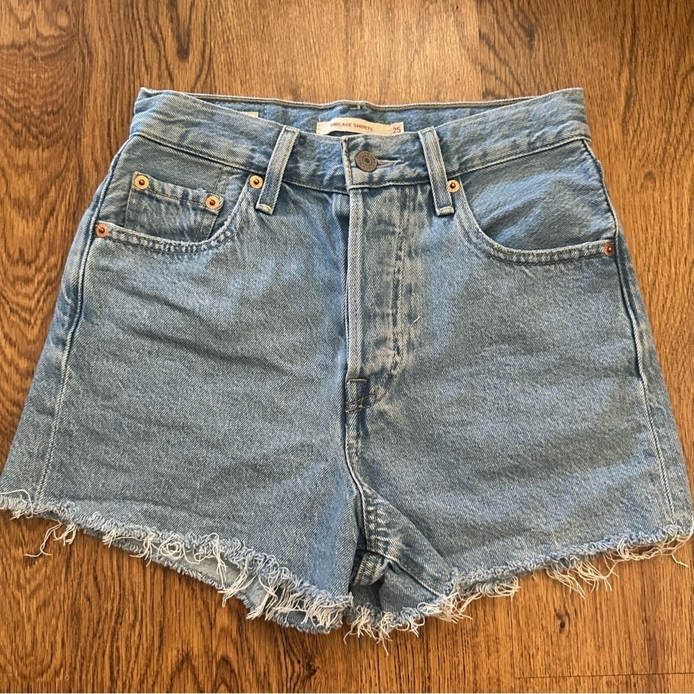 Levi's Light Blue Jean denim raw hem high rise Ribcage Shorts 25 cotton blend